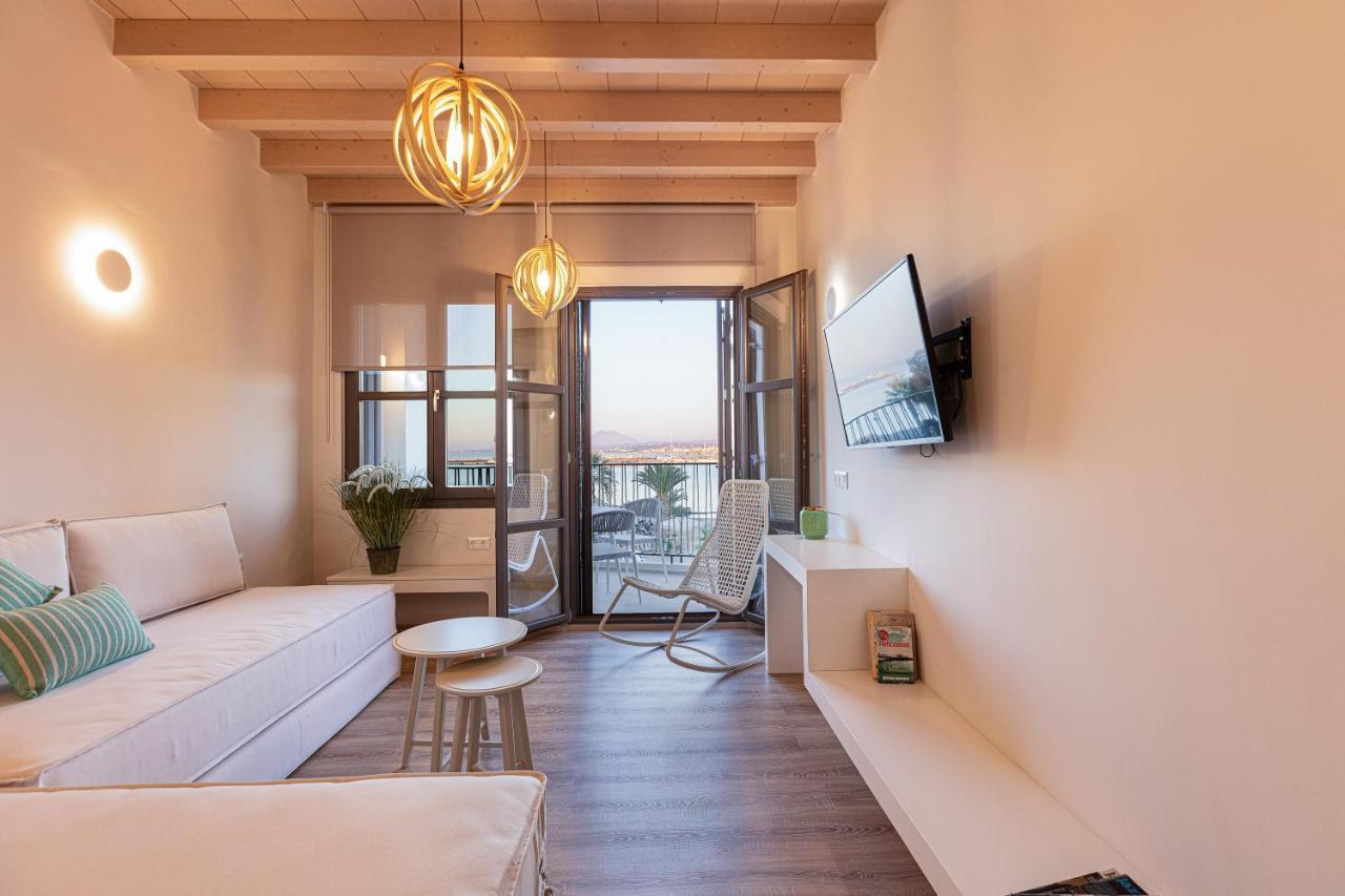 V77 Seafront Suites Ρέθυμνο Εξωτερικό φωτογραφία