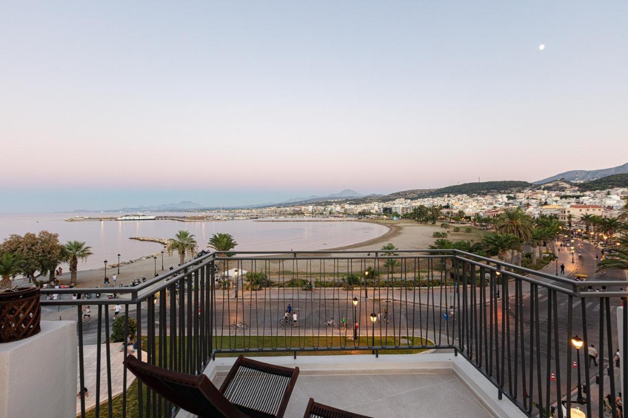 V77 Seafront Suites Ρέθυμνο Εξωτερικό φωτογραφία