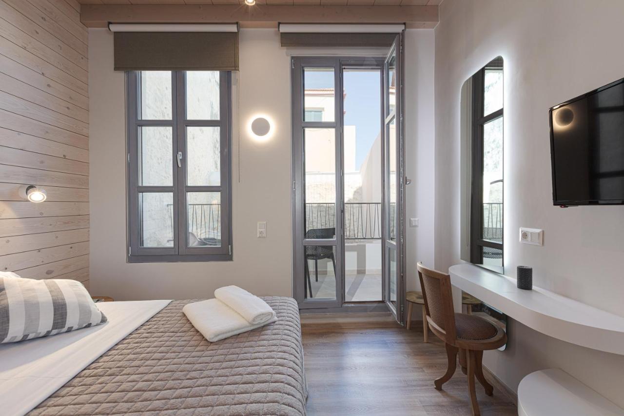 V77 Seafront Suites Ρέθυμνο Εξωτερικό φωτογραφία