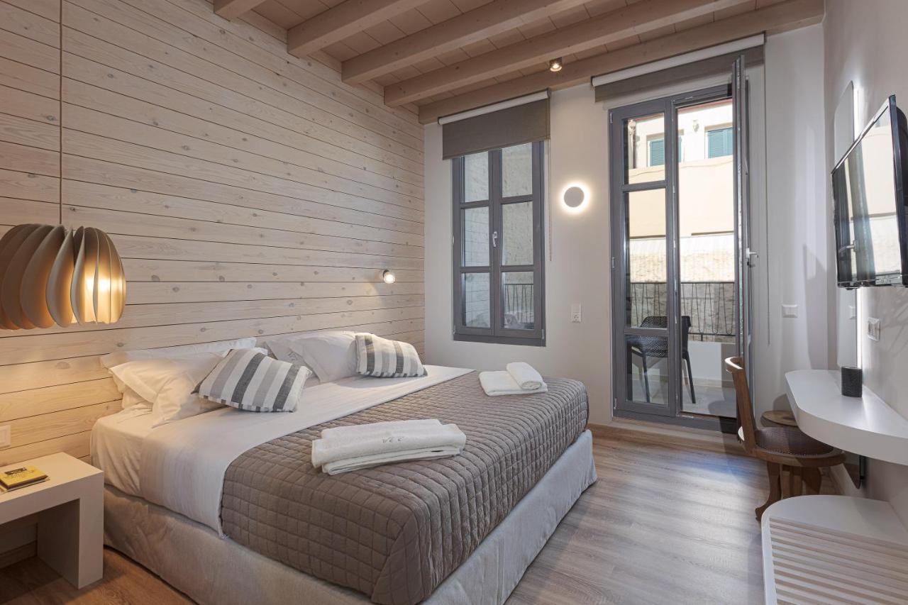 V77 Seafront Suites Ρέθυμνο Εξωτερικό φωτογραφία