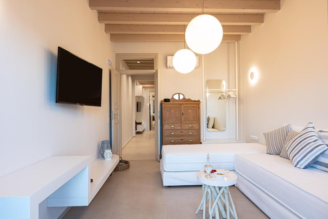 V77 Seafront Suites Ρέθυμνο Εξωτερικό φωτογραφία
