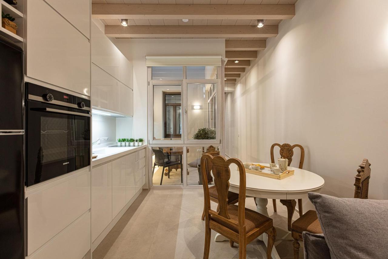 V77 Seafront Suites Ρέθυμνο Εξωτερικό φωτογραφία
