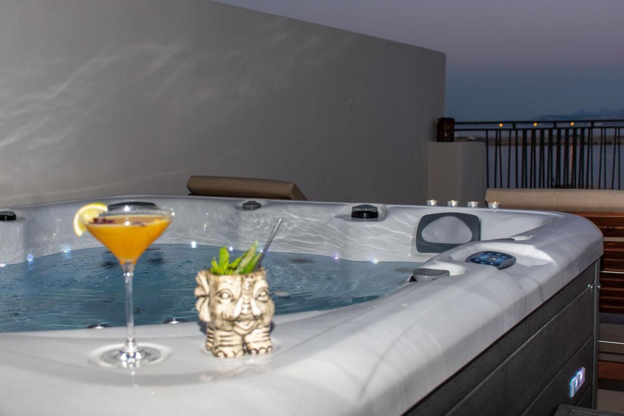V77 Seafront Suites Ρέθυμνο Εξωτερικό φωτογραφία